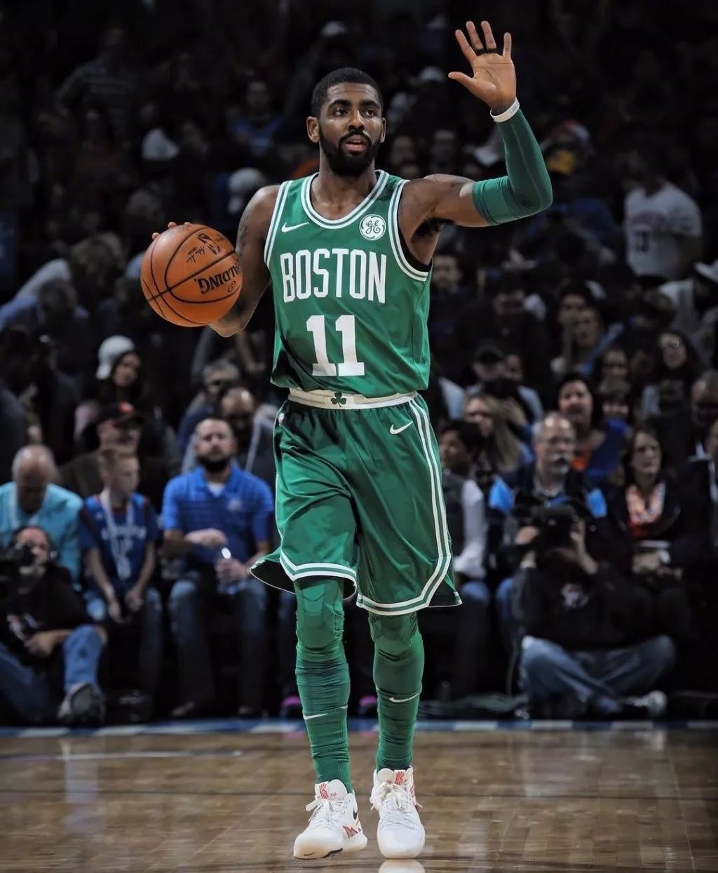 孔蒂：双线能力不足？我们买了个9个人，问题是有7个人受伤了（孔蒂：双线乏力？我们引进9人却有7人伤停）